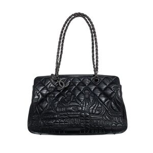 CHANEL -  2009 - RARE - PARIS MOSCOW TOTE SHOULDER BAG - BLACK QUILTED LAMBSKIN